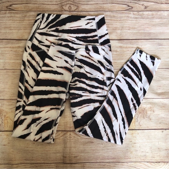 Fabletics PureLuxe leggings - Picture 5 of 8